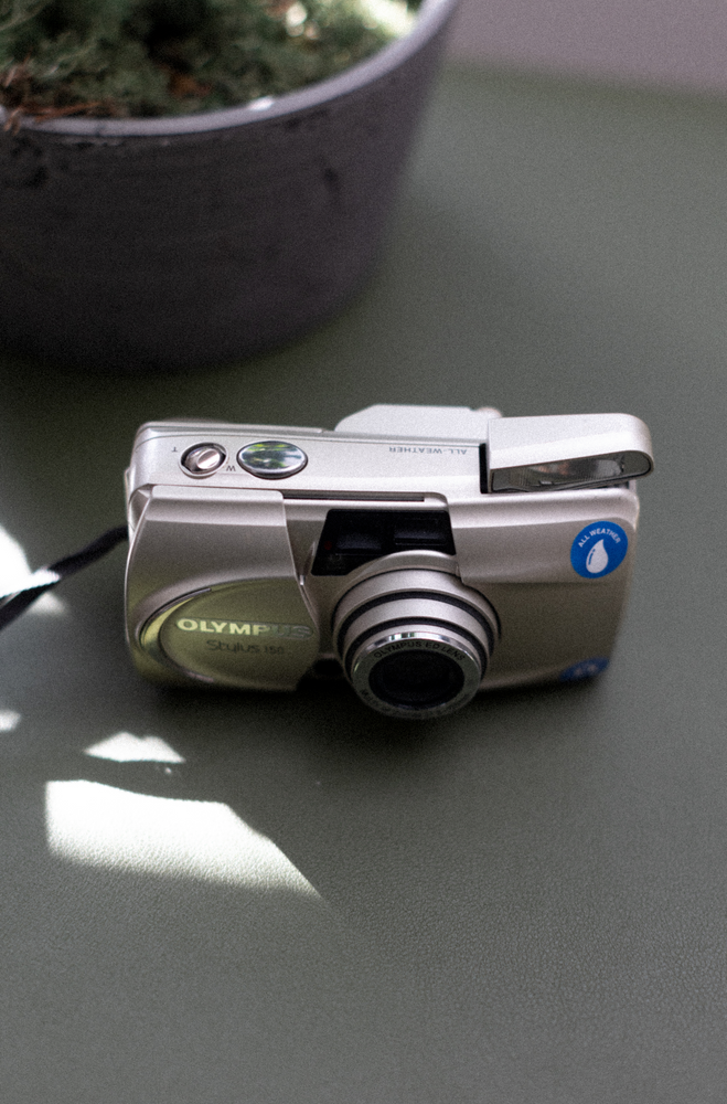 Olympus Stylus 150 37.5mm - 150mm