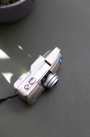Olympus Stylus 150 37.5mm - 150mm