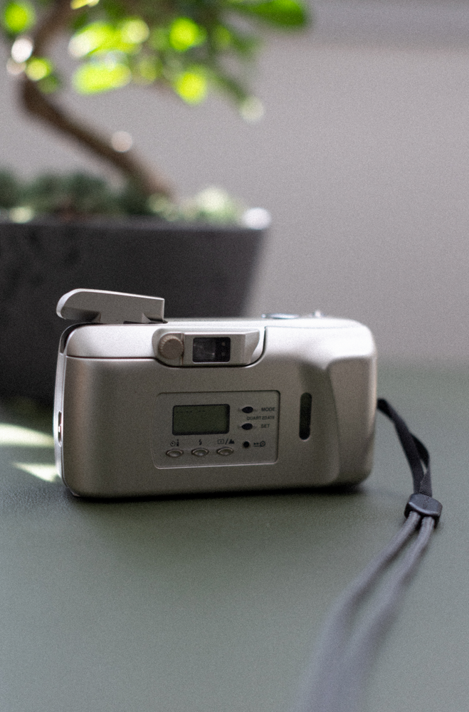 Olympus Stylus 150 37.5mm - 150mm