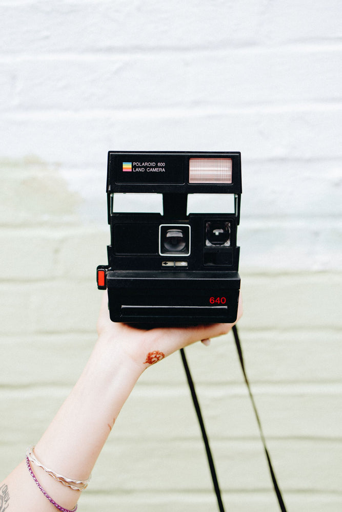 
            
                Load image into Gallery viewer, Polaroid 640
            
        