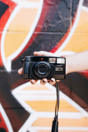 Pentax IQ Zoom 900