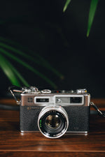 Yashica Electro 35 / 45mm F/1.7