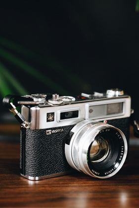 Yashica Electro 35 / 45mm F/1.7