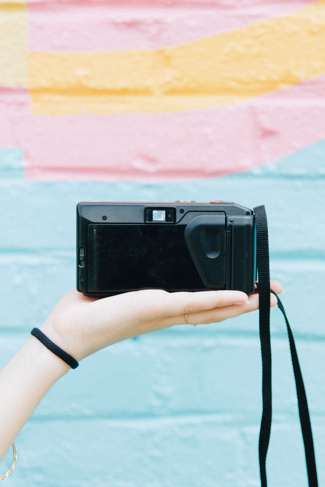 
            
                Load image into Gallery viewer, Minolta Freedom Dual 35mm Point and Shoot
            
        