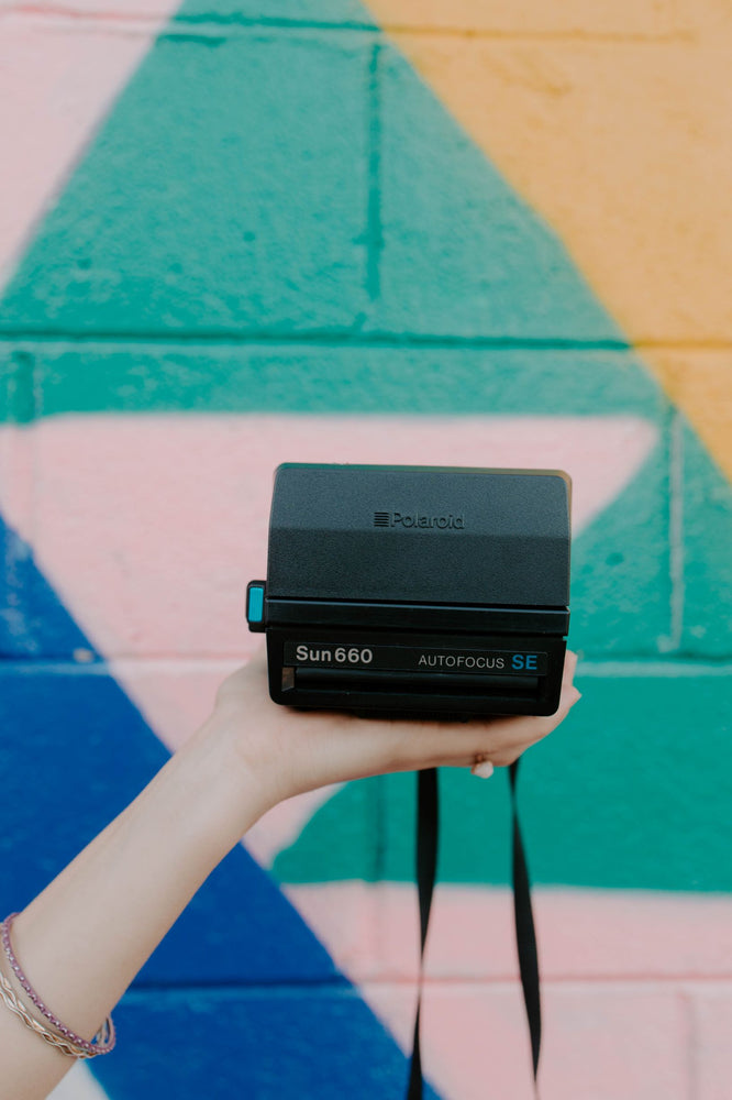 Polaroid Sun 660 Black and Blue