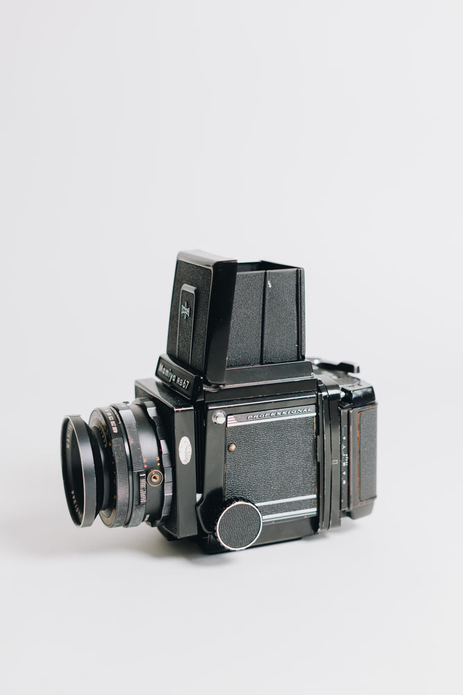 
            
                Load image into Gallery viewer, Mamiya RB67 with 127mm F/3.8 Lens
            
        